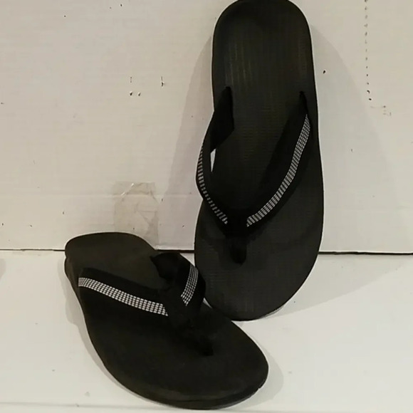 MEN'S‎ EDDIE BAUER FLIP FLOPS/SANDALS (sz 10) - Picture 1 of 3